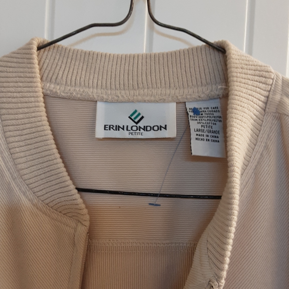 Ladies Jacket - Picture 2 of 4